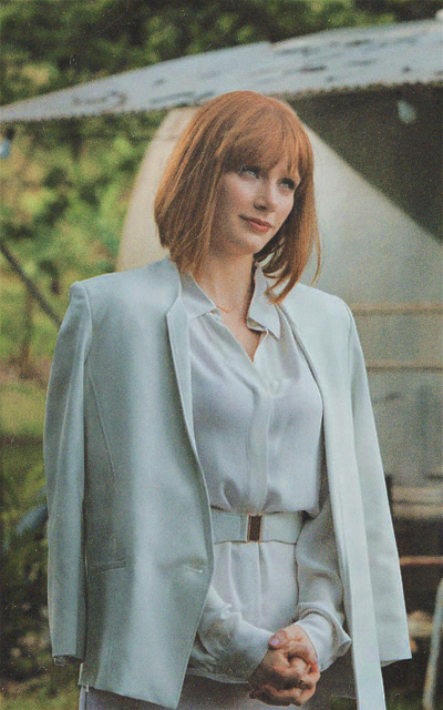 Bryce Dallas Howard 8iqBbX7y_o