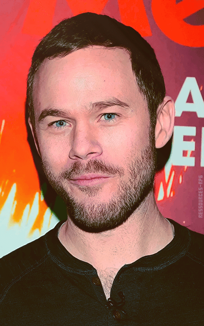 Aaron Ashmore OAQEPAfC_o