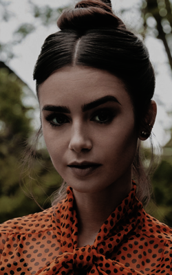 Lily Collins 7sXY8Pdi_o