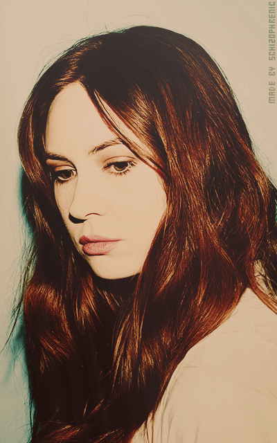 Karen Gillan 3Ejv5nzb_o