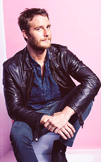 Jake McDorman Ga4JO7fs_o