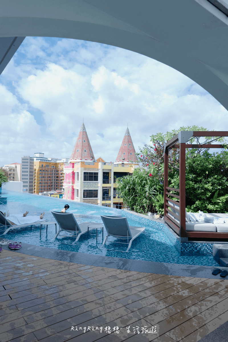 Lequ Okinawa Chatan Spa & Resort 沖繩北谷雷克度假村游泳池