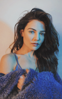 Danielle Campbell U4r2EILS_o