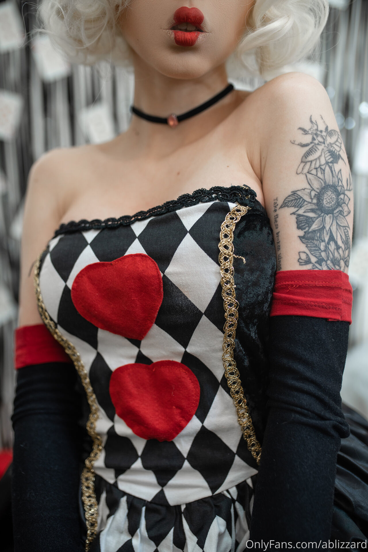 Amanda Welp - Queen of Hearts