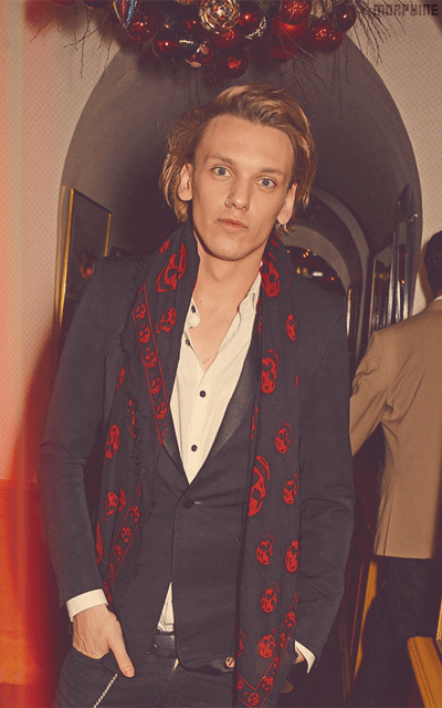 Jamie Campbell Bower P57EAHs6_o