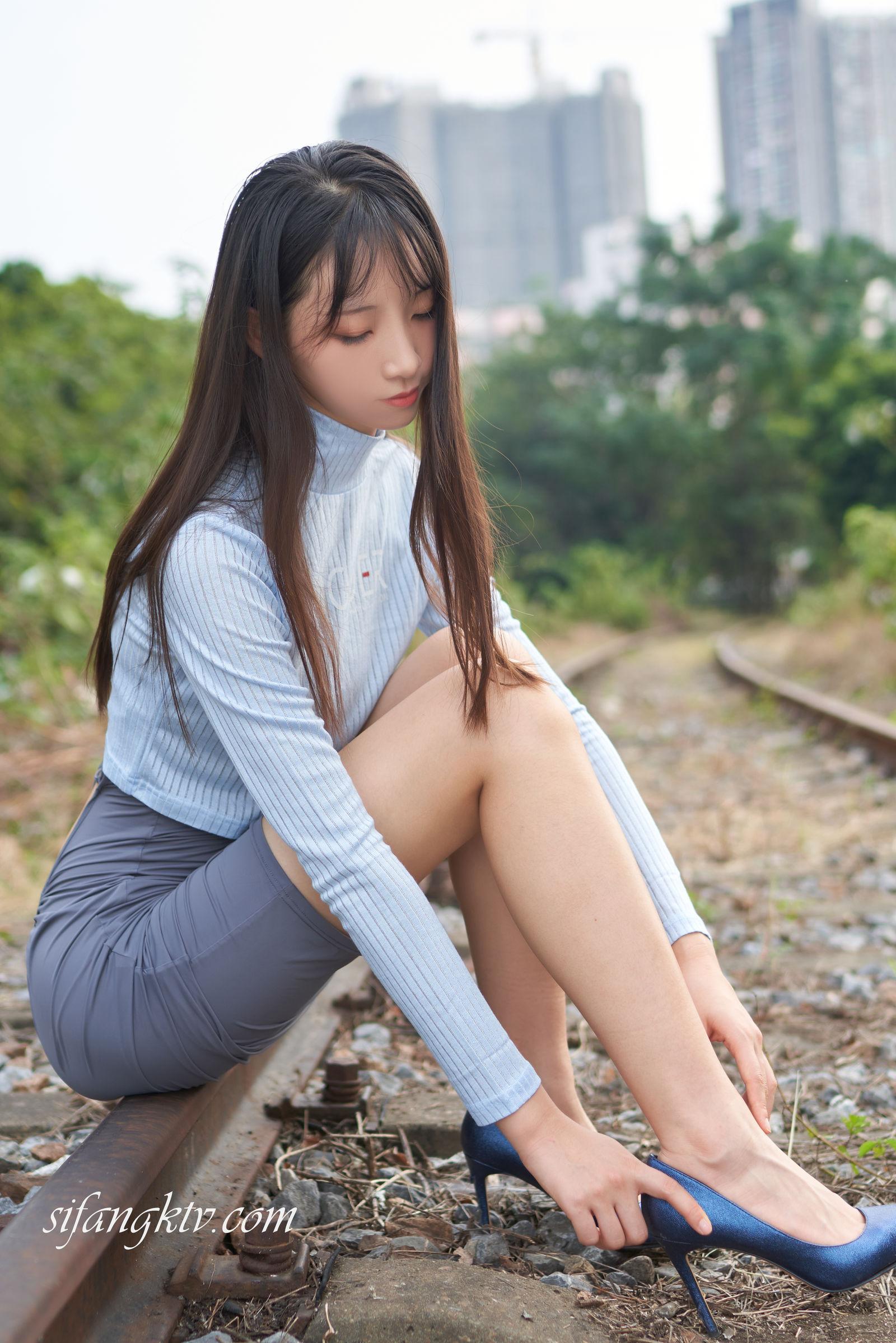 国模人体 murmure酱《铁路露出》(36)