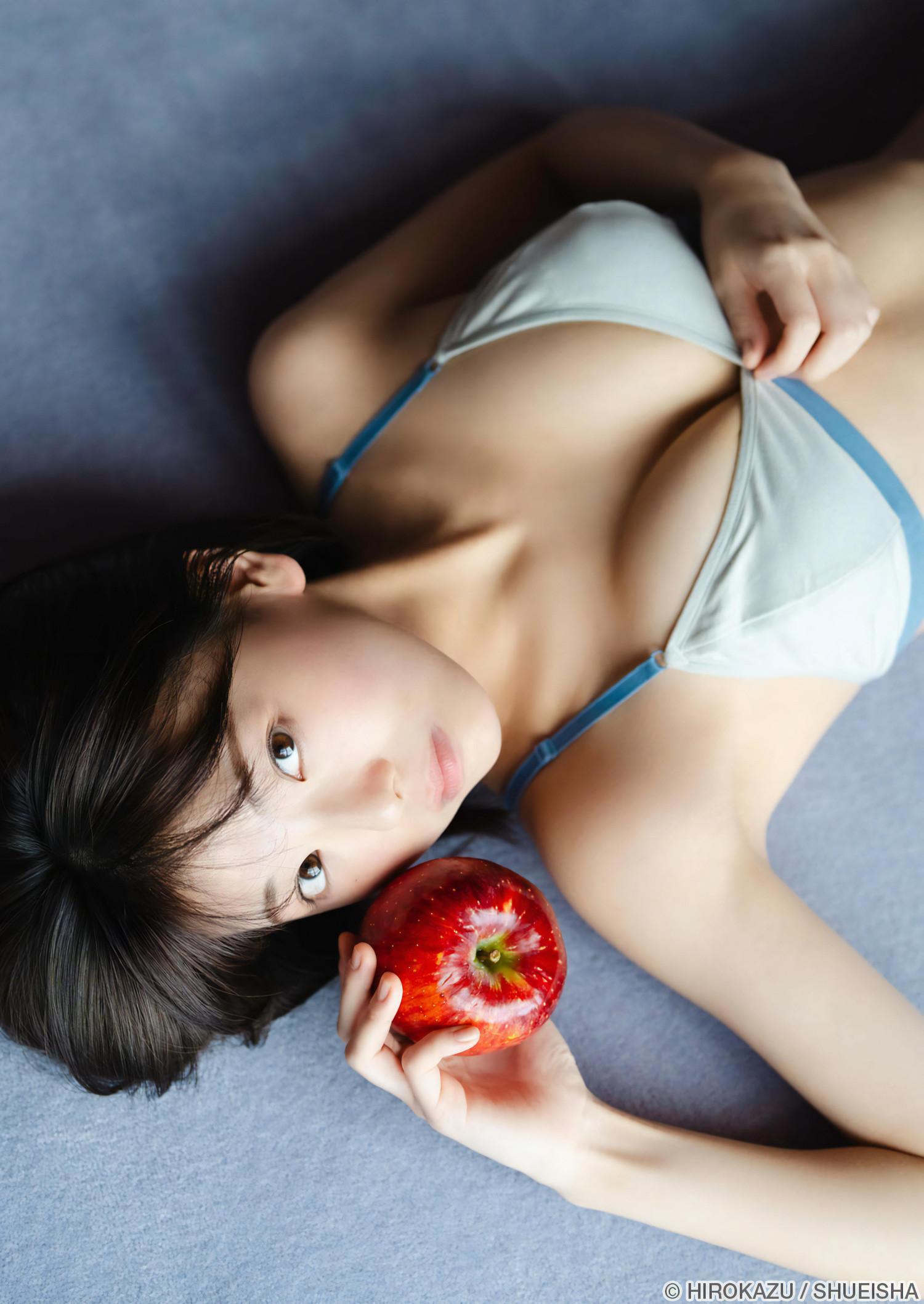 Ayu Okuma 大熊杏優, Young Jump 2023 No.51 (ヤングジャンプ 2023年51号)(7)