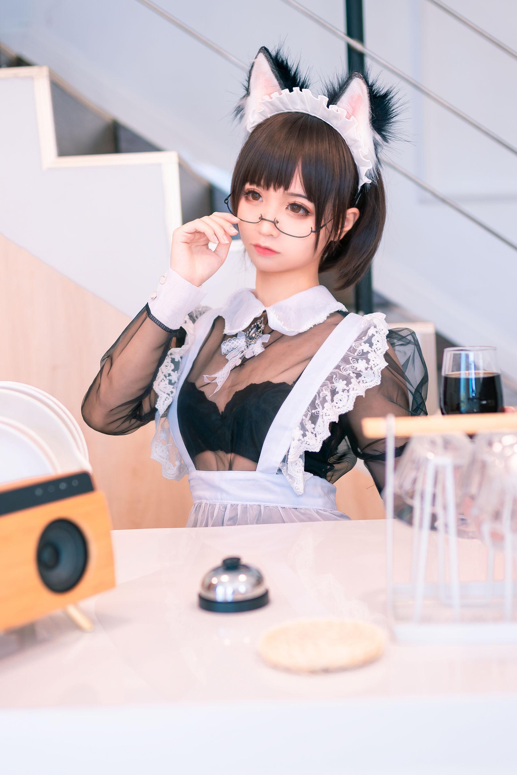 [Cosplay] 动漫博主蠢沫沫 – 透明女仆