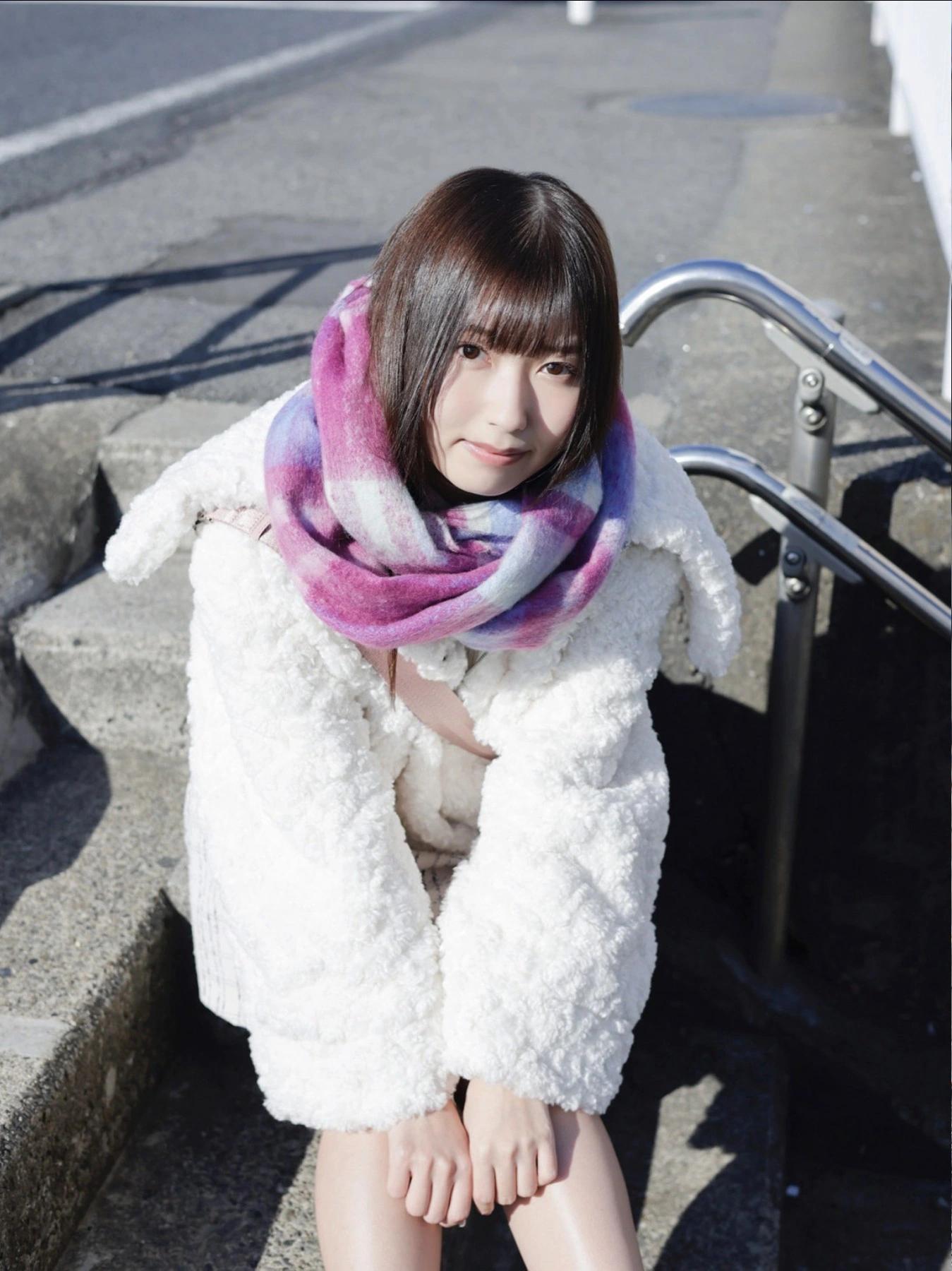 Miyu Aizawa 逢沢みゆ, FLASHデジタル写真集 脱・正統派アイドル(5)