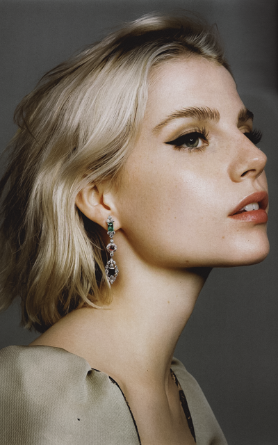 Lucy Boynton - Page 2 ZBZqFd0S_o