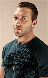 Jai Courtney YYSdpzAh_o