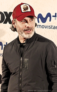 Andrew Lincoln - Page 2 ZpvdHxg6_o