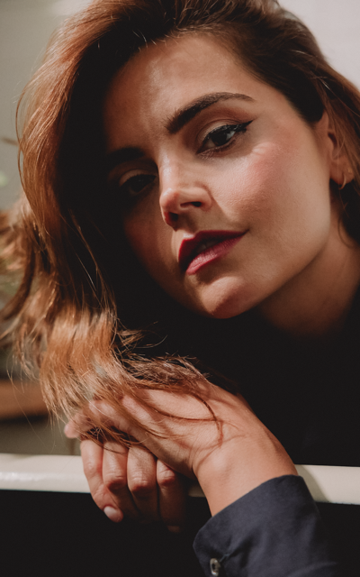 Jenna Coleman - Page 3 SUFx4Cn5_o