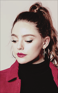 Danielle Rose Russell LHdQTVYa_o