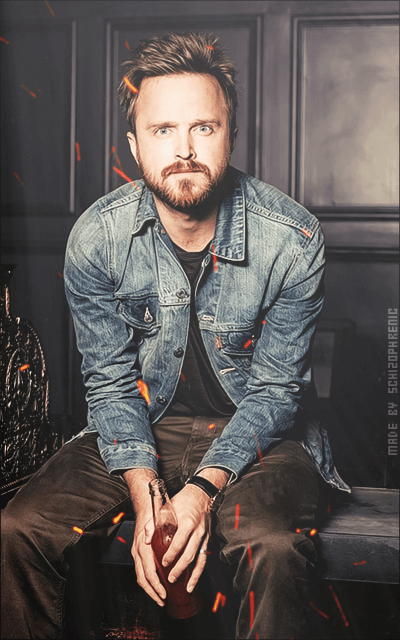 Aaron Paul AK7xTghM_o