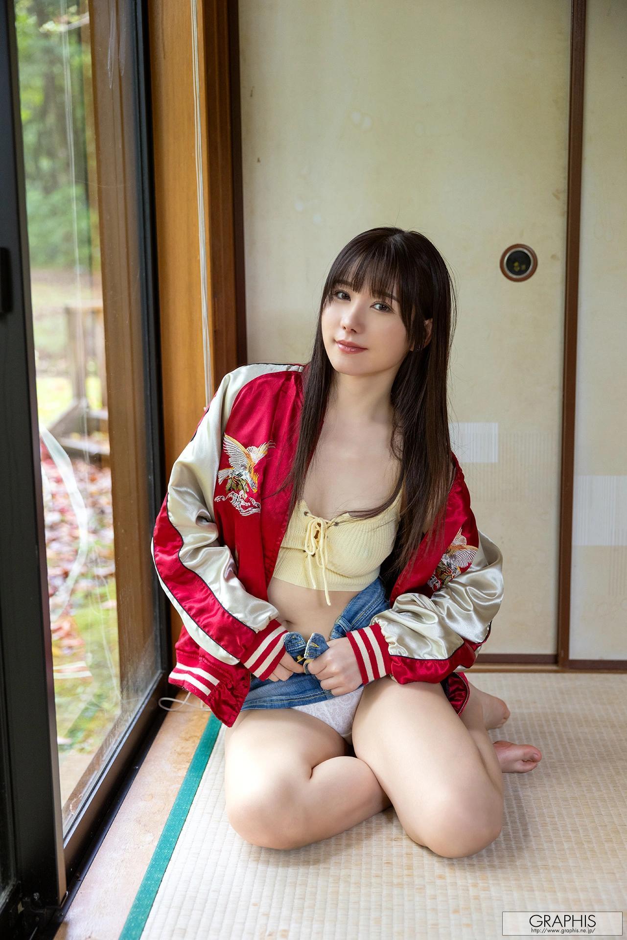 Mei Itsukaichi 五日市芽依, Graphis Special Gravure 「Vacation」 Vol.04(2)