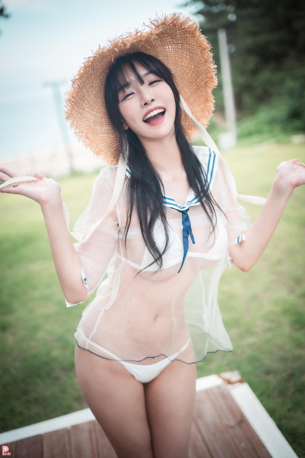 Lee Ahrin 이아린, [PINK] Bikini Day Set.01(24)