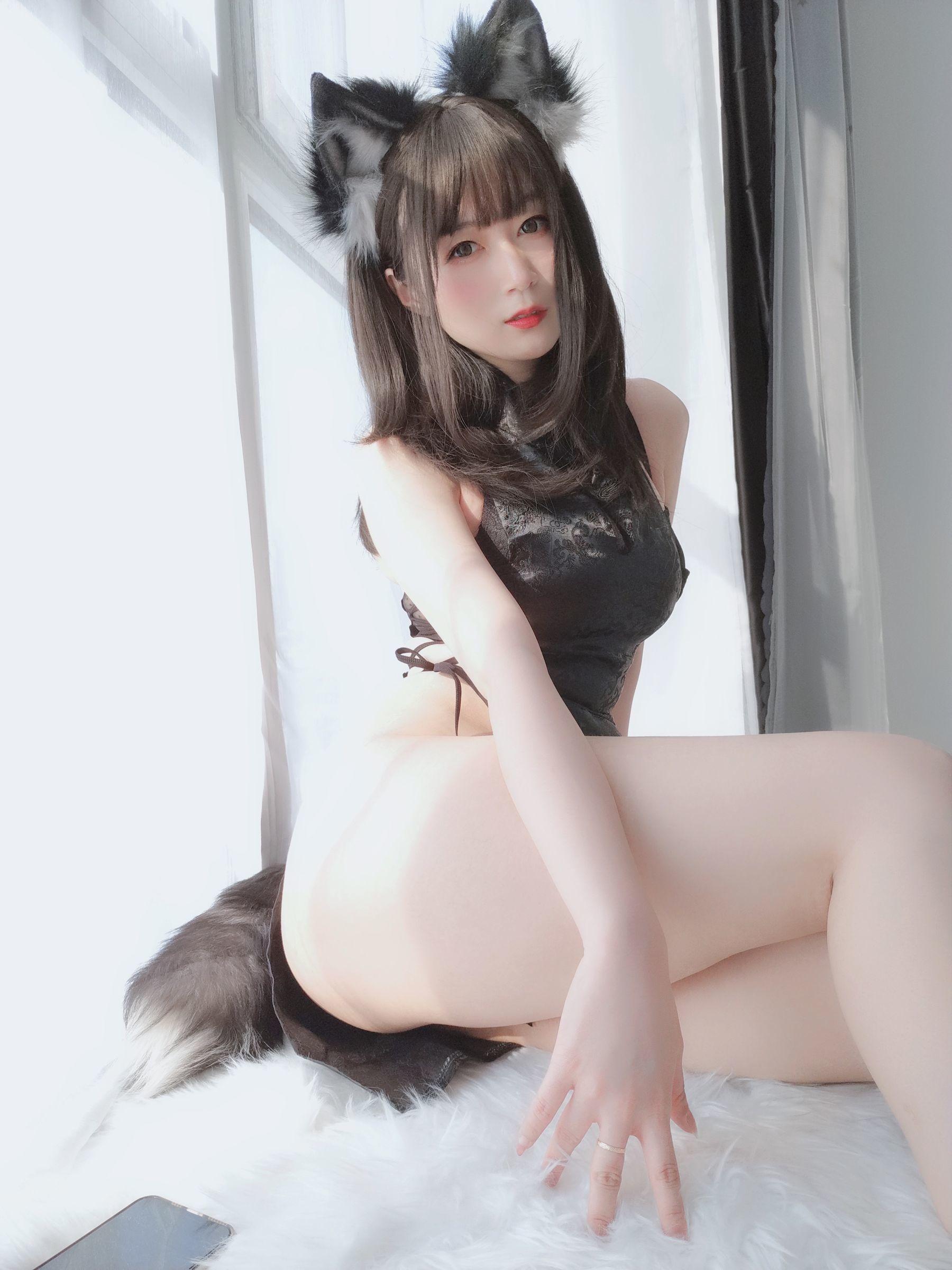 Coser模特白银81 《小黑狼》 写真集(36)