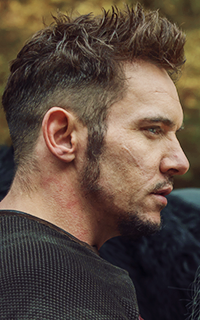 (m) jonathan rhys-meyers MpRuPkDG_o