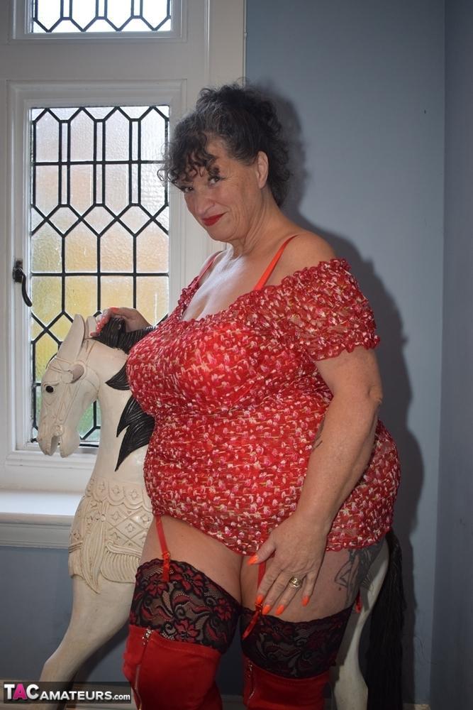 Fat granny shows her huge boobs and big ass in over the knee boots(1)