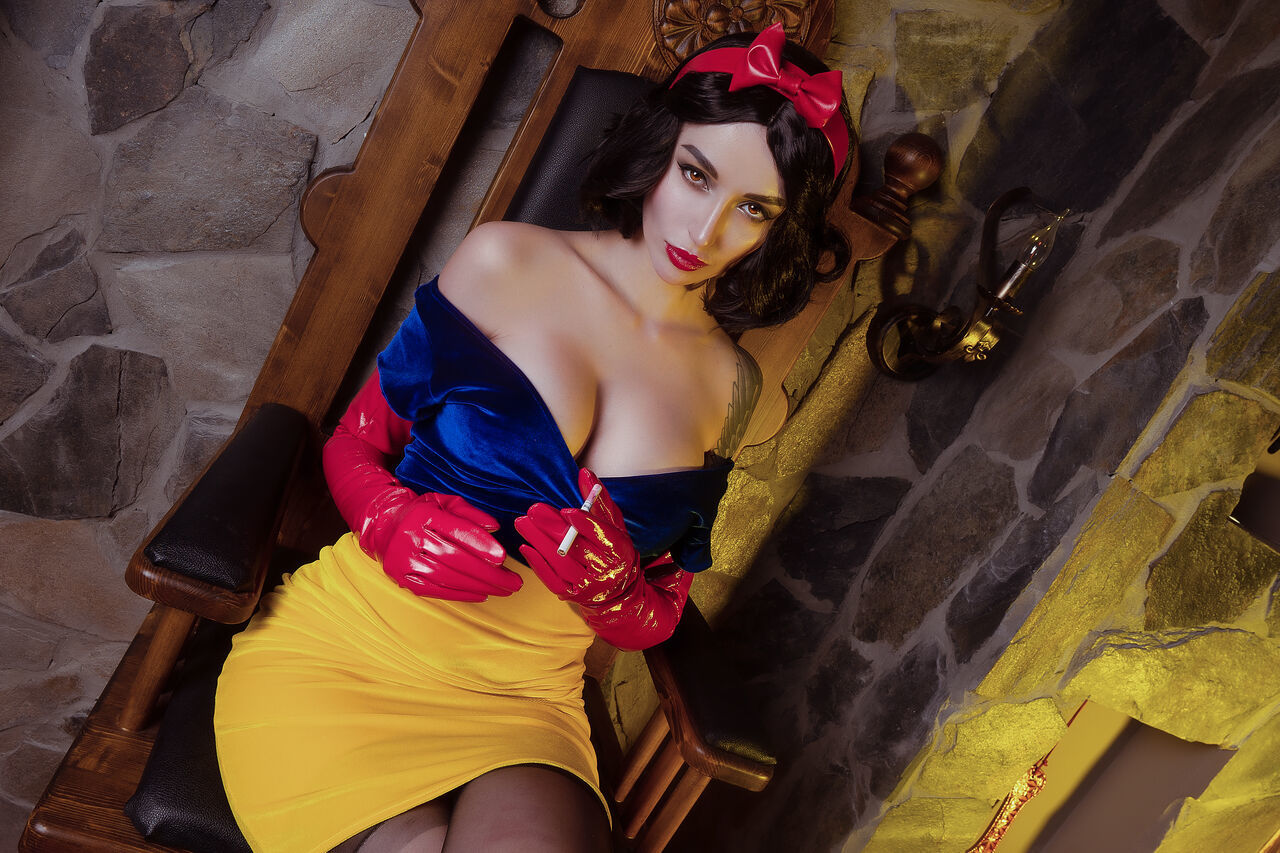 Lera Himera - NOIR BDSM SNOW WHITE