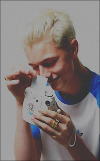 Lucky Blue Smith 3TP03egg_o