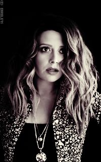 Natasha Lyonne XQ2KSIdz_o