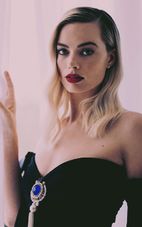 Margot Robbie TwnfPRS0_o