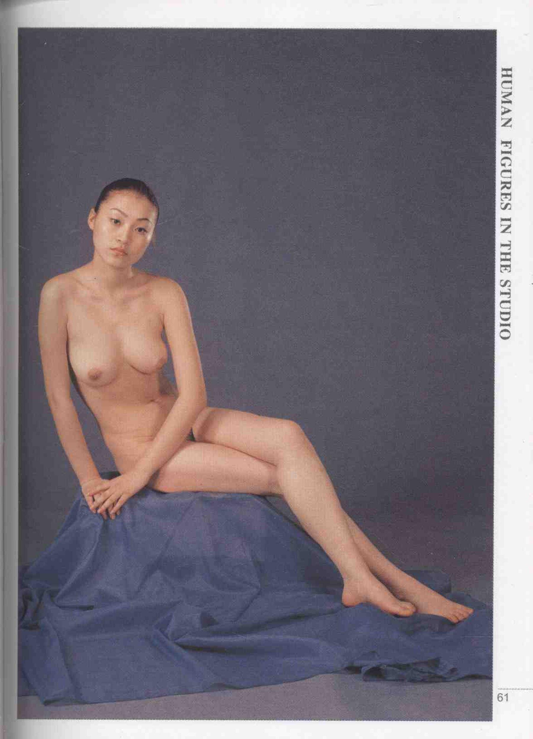 书籍扫描 实用人体模特摄影·坐姿篇(66)