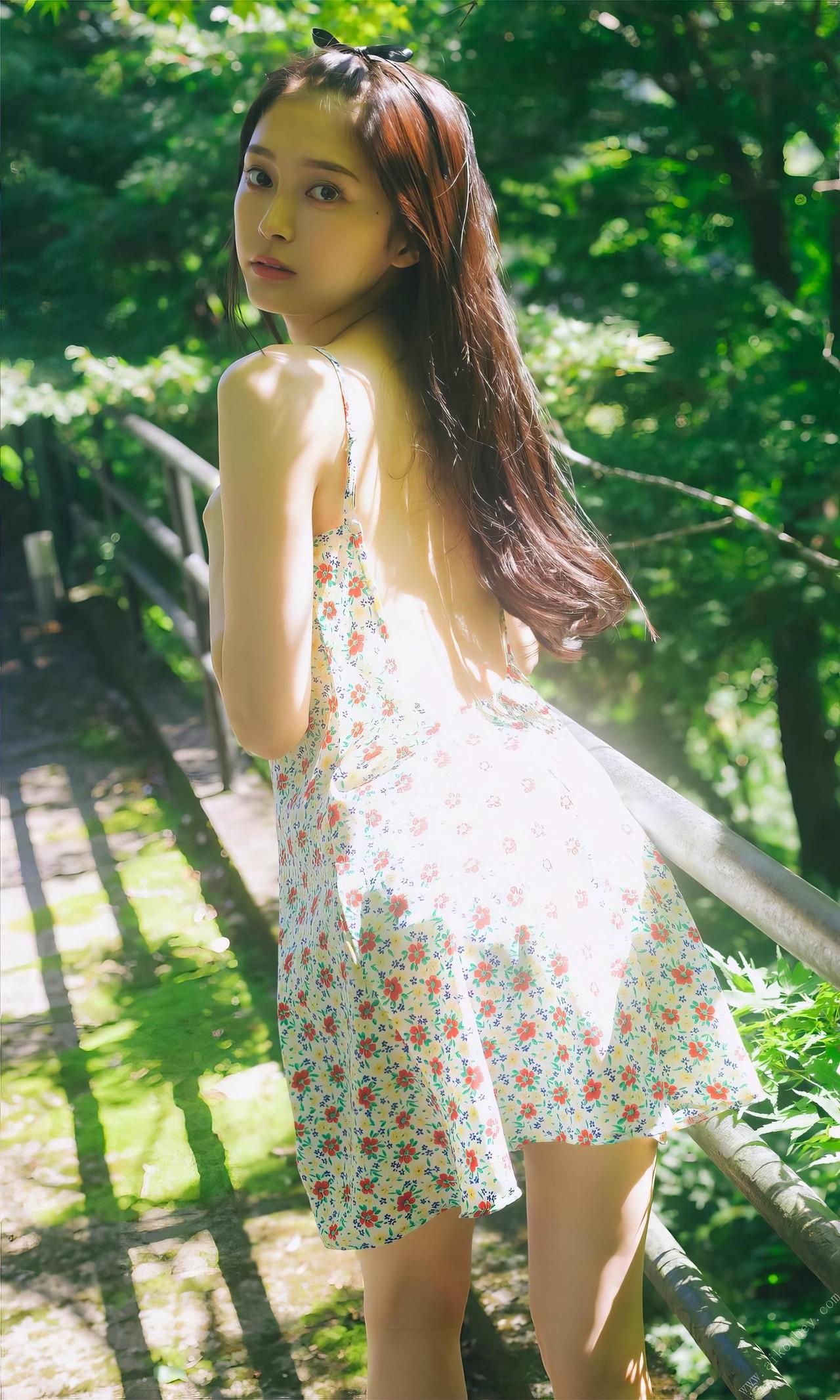 Rina Koyama 小山璃奈, 週プレ Photo Book 「紅い花」 Set.01(4)