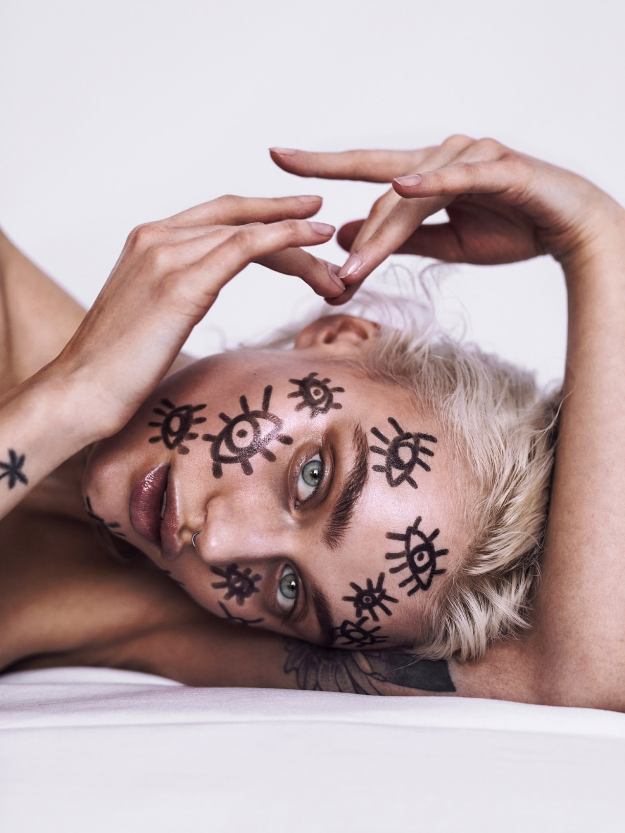 Out of Control / Nicole Gregorczuk by Lina Tesch Out of Control / Nicole Gregorczuk by Lina Tesch