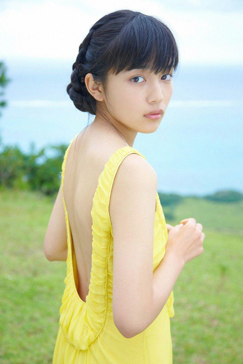 [Wanibooks] NO.100 Haruna Kawaguchi 川口春奈 写真集(74)