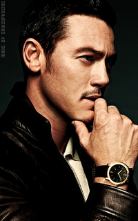 Luke Evans Lu17rxEM_o