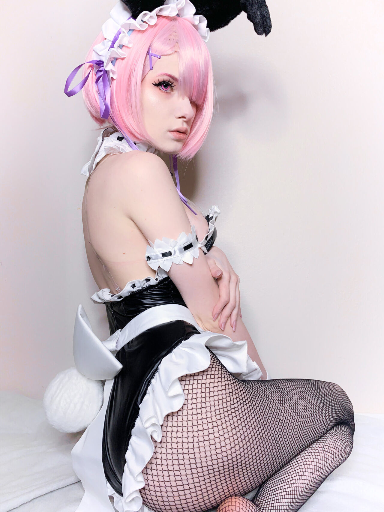 Bunni Lynn - Bunny Suit Ram