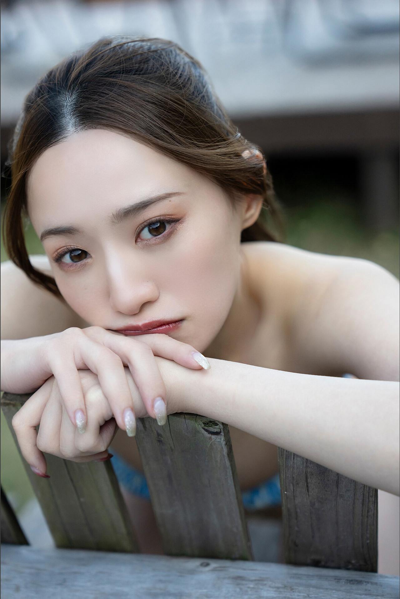 Kana Nakada 中田花奈, ヤンマガデジタル写真集 「もっとずっと、かなりん」 Set.02(13)