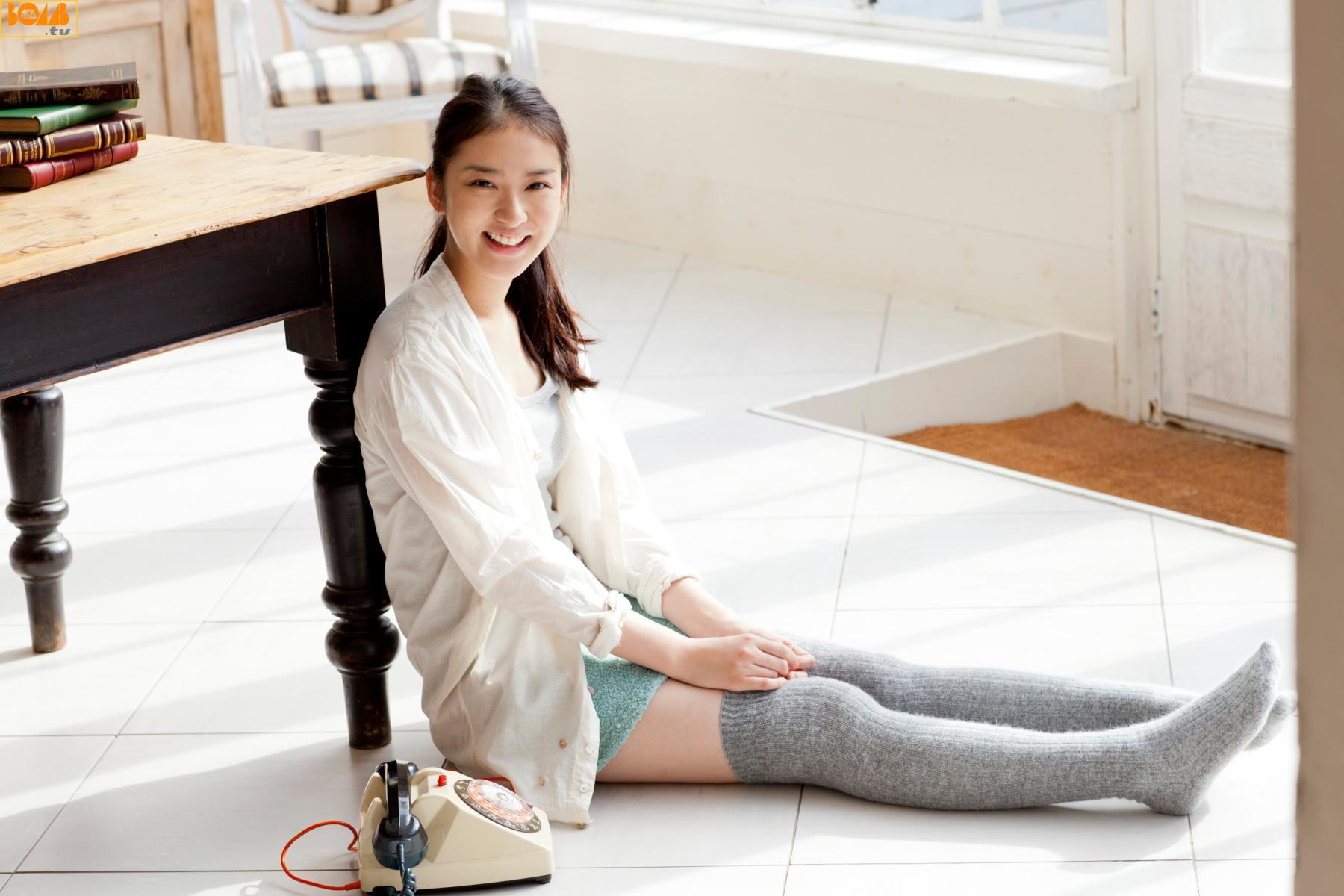 [Bomb.TV] 2012年02月号 武井咲 Emi Takei 写真集(3)