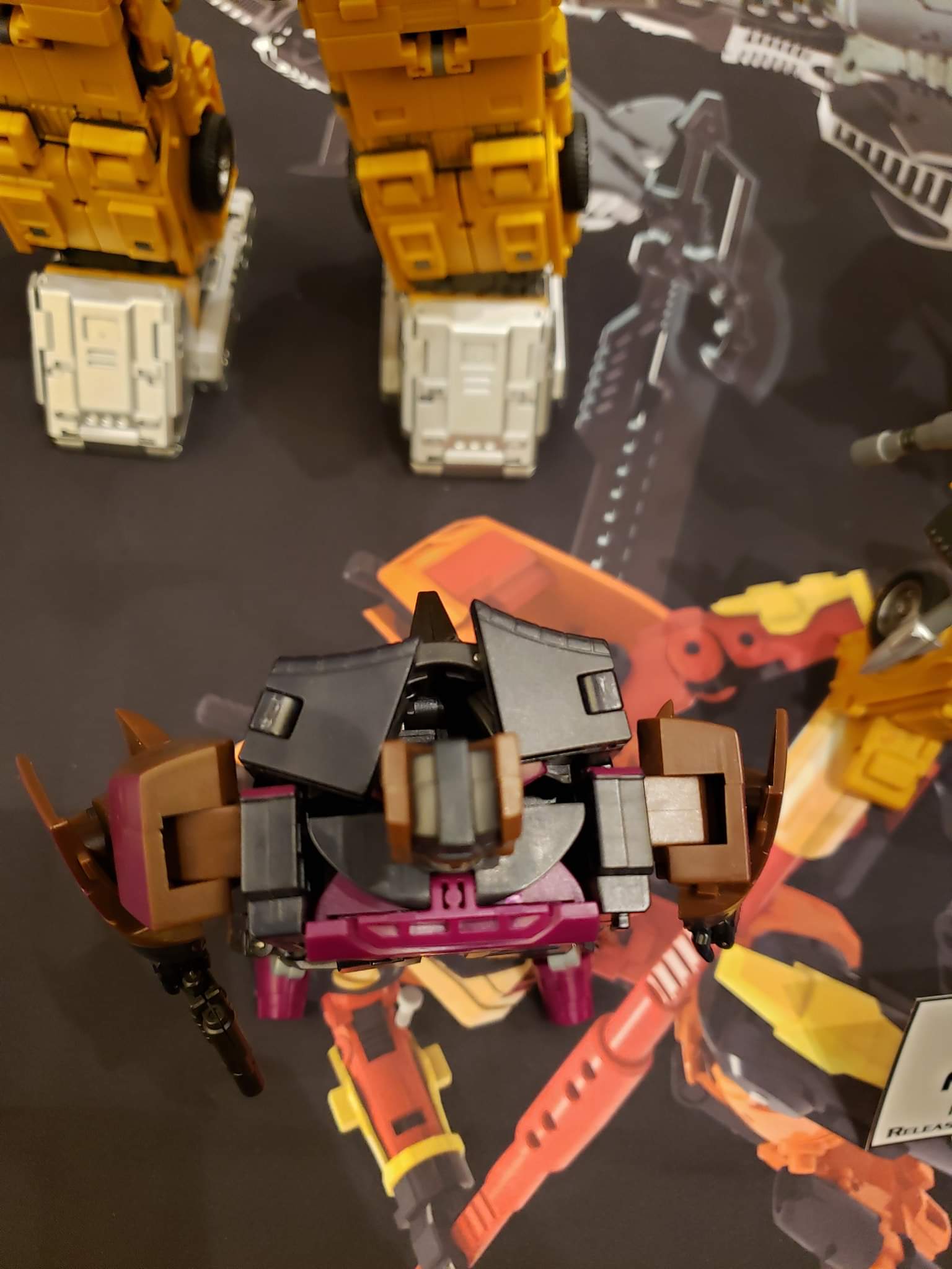 [Ocular Max] Produit Tiers - Jouet Assaultus (PS-13 à PS-17 Assaultus Malitia) - aka Bruticus - Page 4 FPSU8Ytz_o