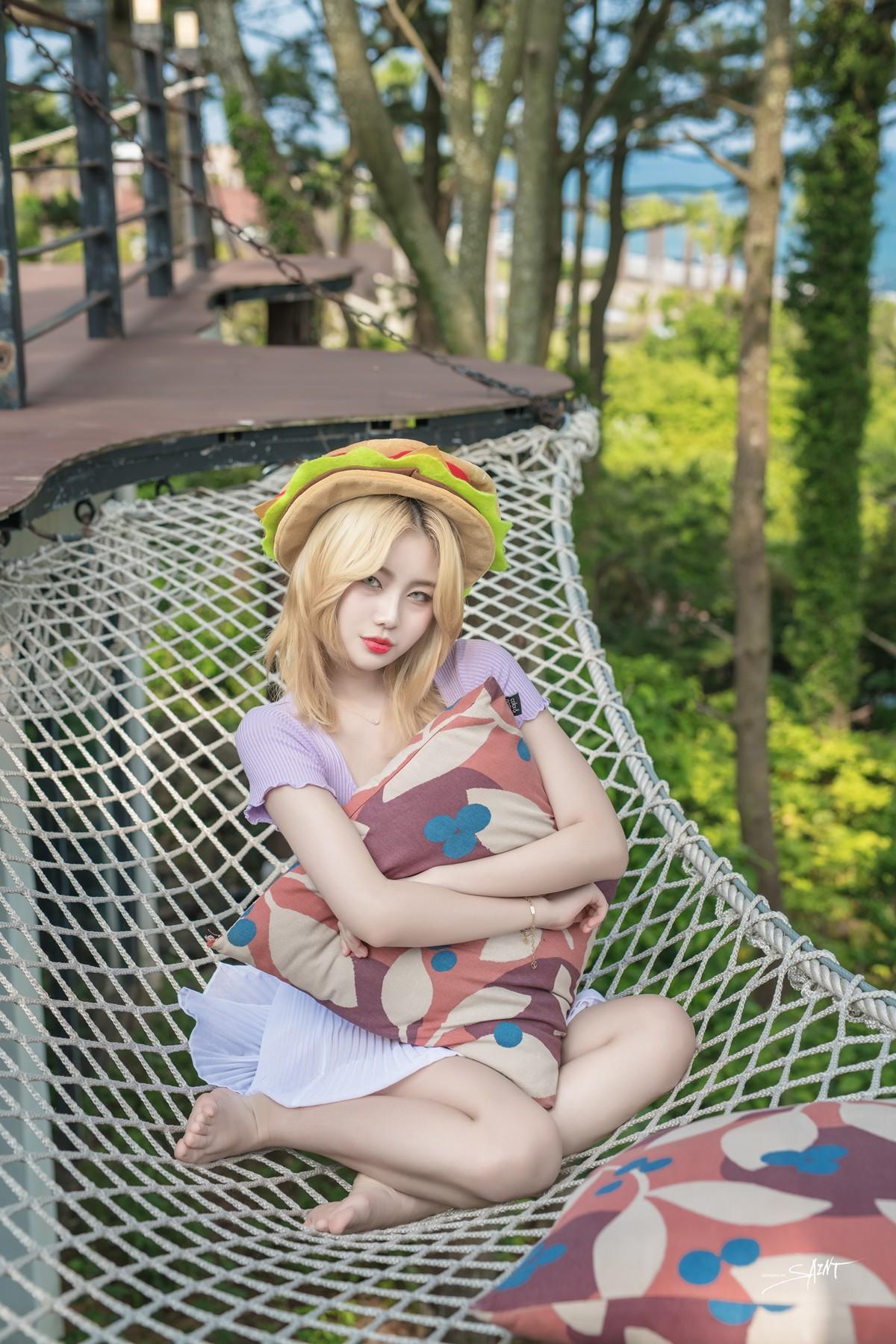 Yuna 유나, Saint PhotoLife Vol.14 ‘Jeju Story Part.1’ Set.04(7)