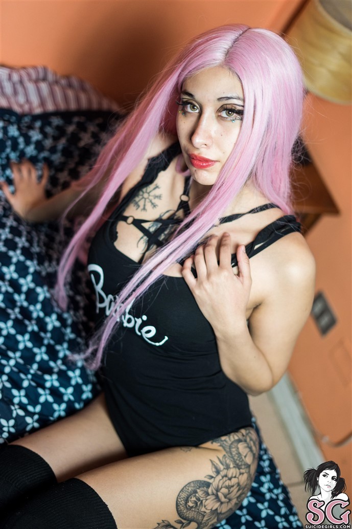 Litkitten Suicide, Lovely Bass