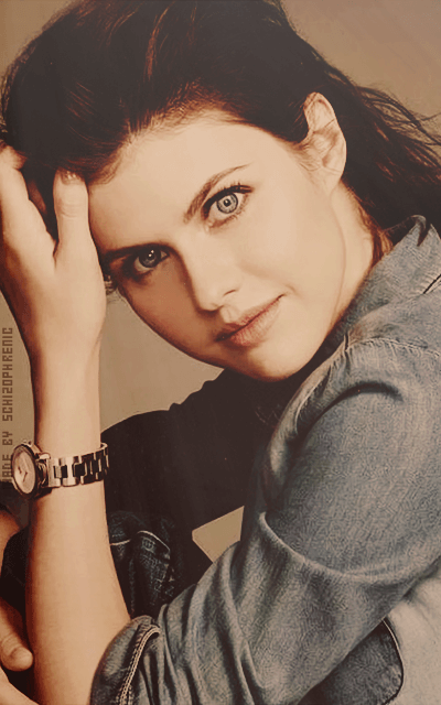 Alexandra Daddario X63ClZcL_o