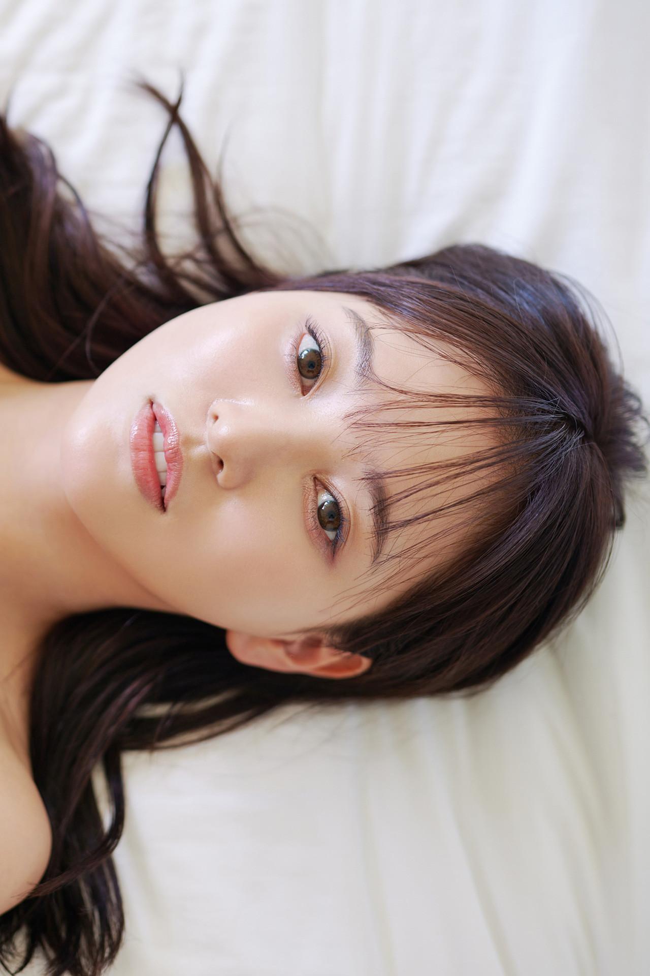 Haruka Kodama 兒玉遥, FLASHデジタル写真集 「純白を抱いて」 Set.01(15)