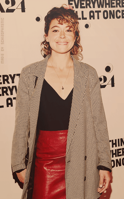 Tatiana Maslany 4X0vschm_o