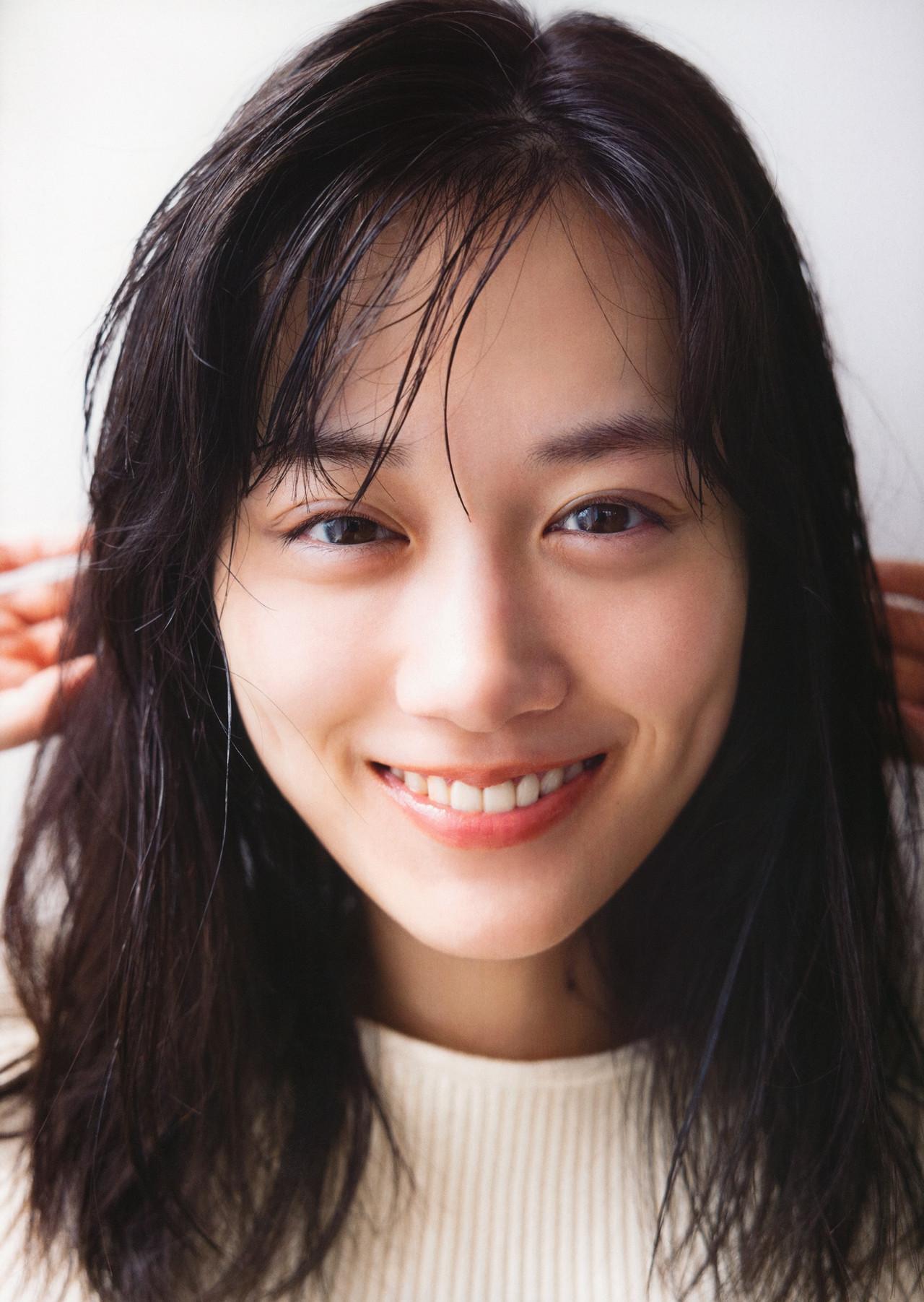 Mizuki Yamashita 山下美月, 2nd 写真集 「ヒロイン Heroine」 Set.03(5)