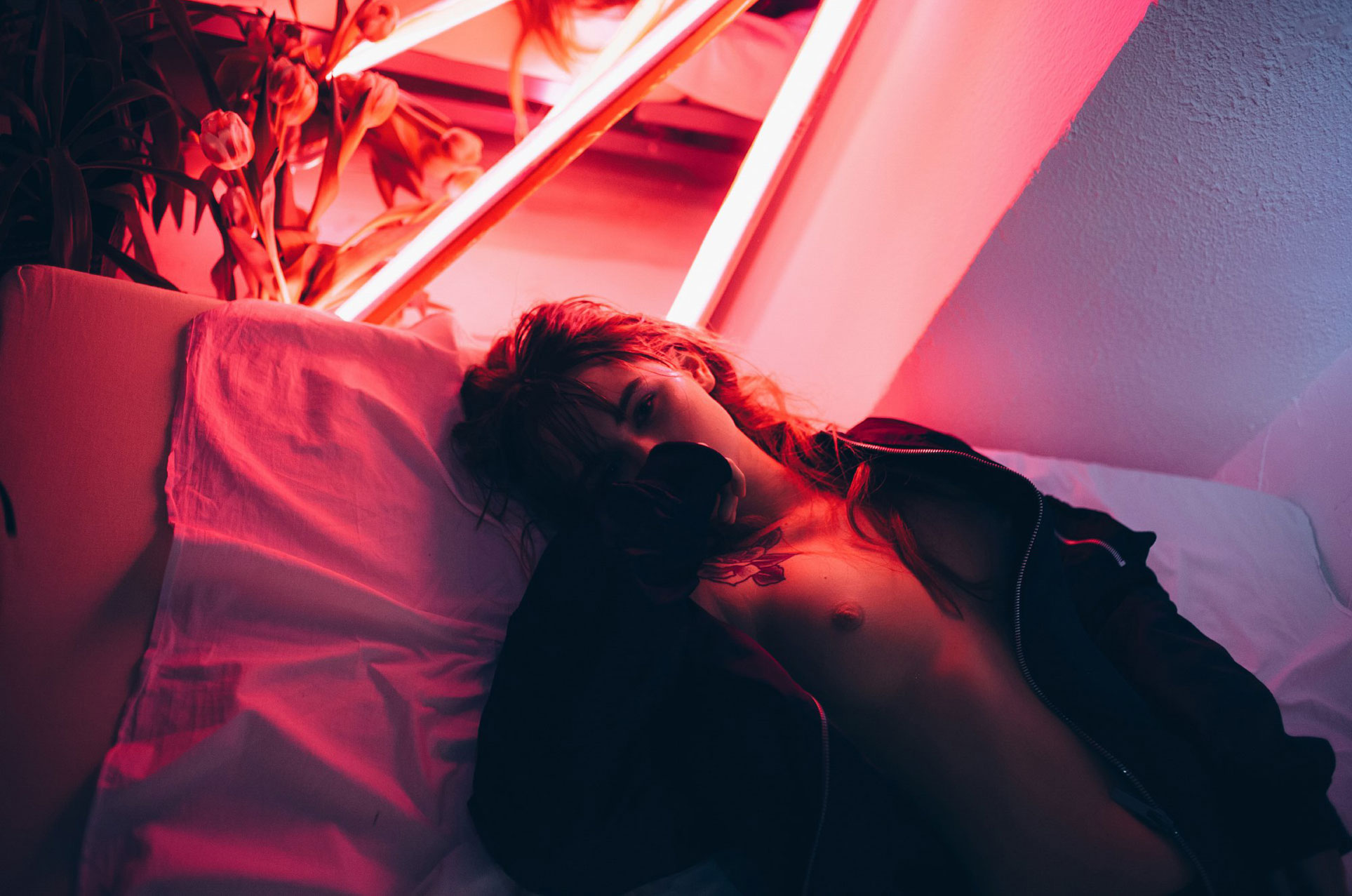 NightCall / Anastasia Shcheglova by Maksim Serikow / Invoise Magazine april 2017 NightCall / Anastasia Shcheglova by Maksim Serikow / Invoise Magazine april 2017