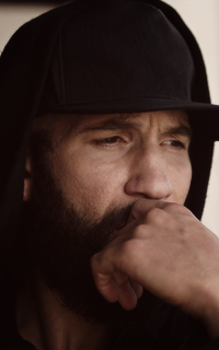 Jon Bernthal  DvwvTebD_o