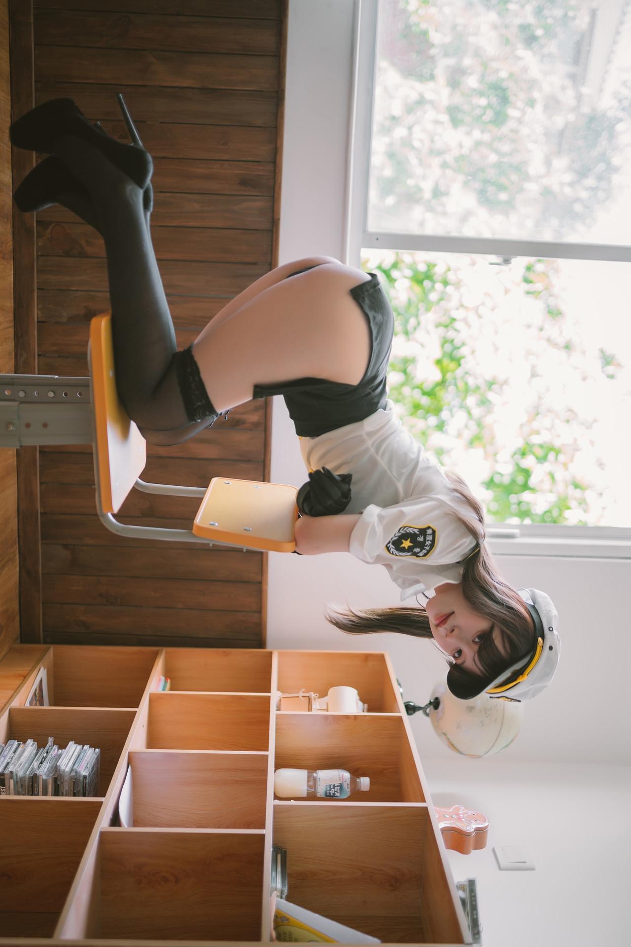 Cosplay 千反田鹿子 日常女警(3)