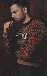 Sebastian Stan SILQFRSw_o