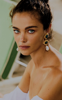 Jena Goldsack RxH6AsuY_o