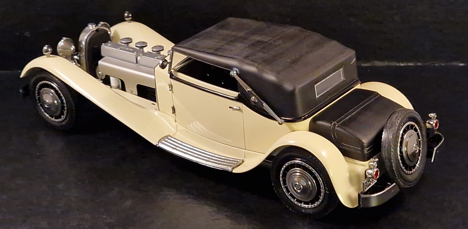Lindberg 1931 Bugatti Royale Victoria 1:24 - Ready For