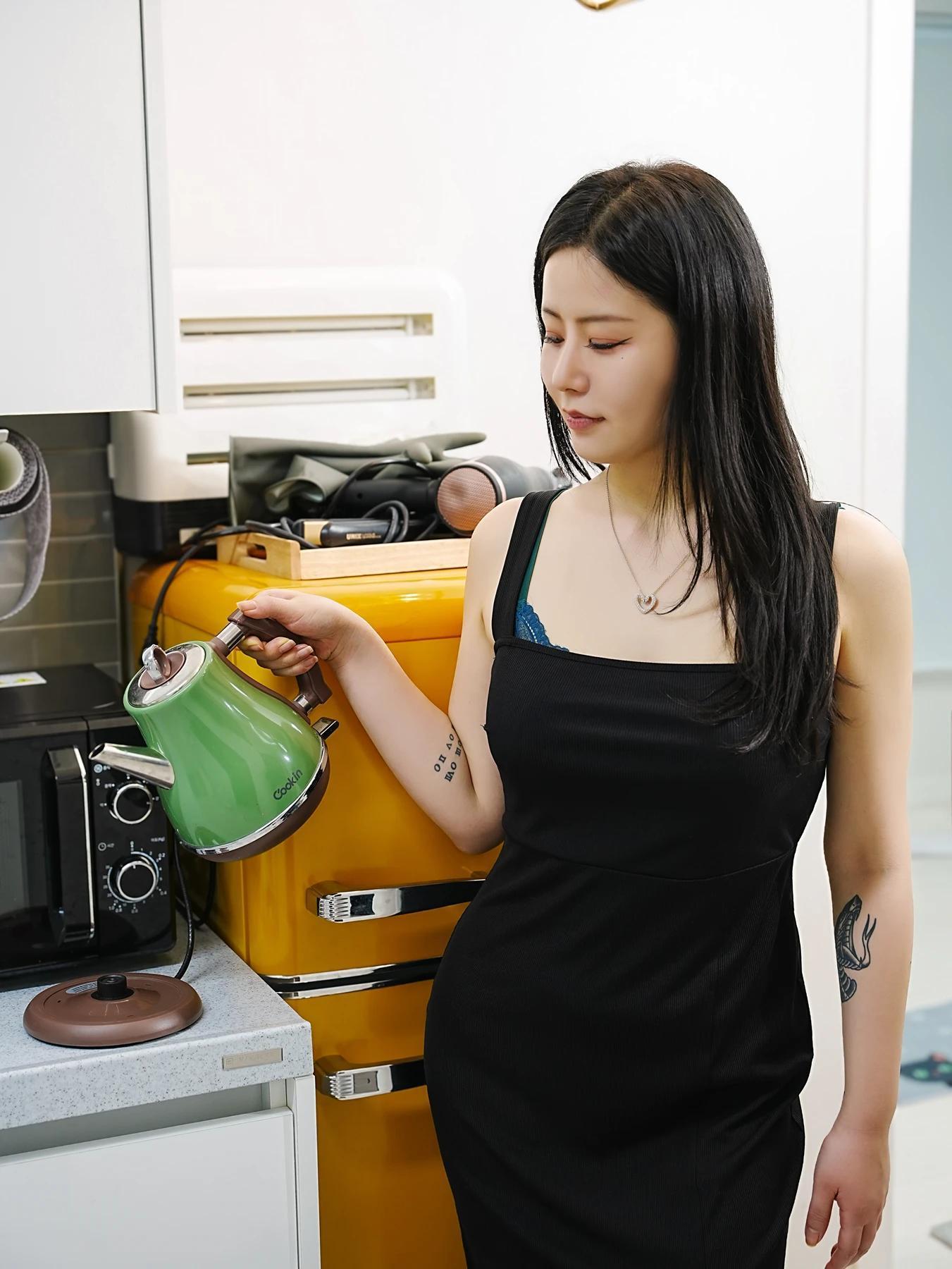 Choi Ri 최리, Photobook Vol.02 「Missy Look」 Set.01(16)
